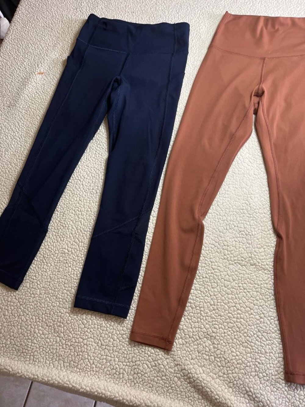 Lot of (2) Lululemon Women's High-Rise Workout Pants blue & Peach